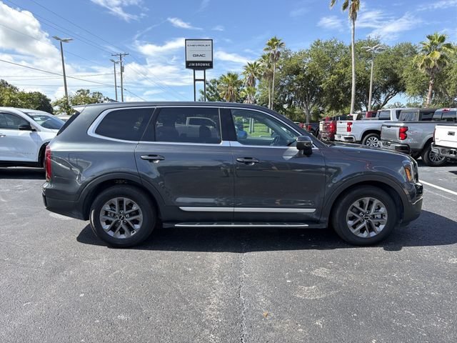 Used 2023 Gray Kia LX image 3