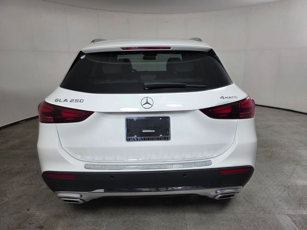 New 2026 Polar White Mercedes-Benz GLA 250 image 5