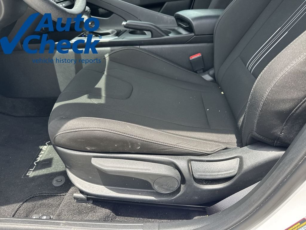 2024 Hyundai Elantra SEL - Photo 14