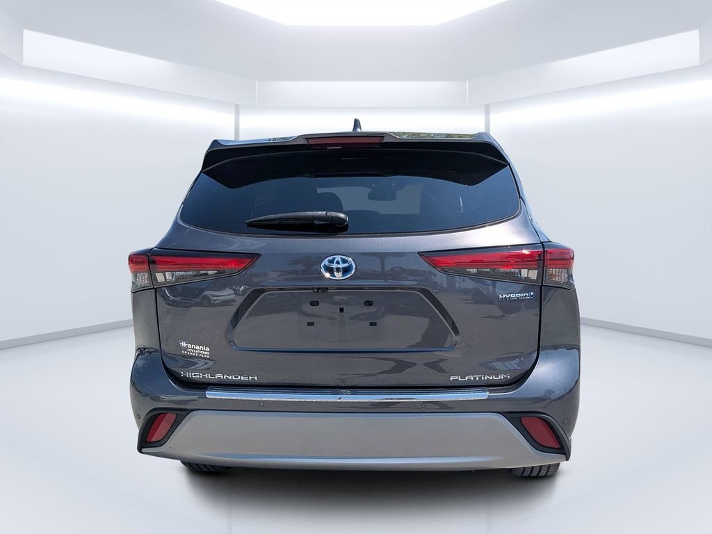 Used 2023 Gray Toyota Platinum image 5