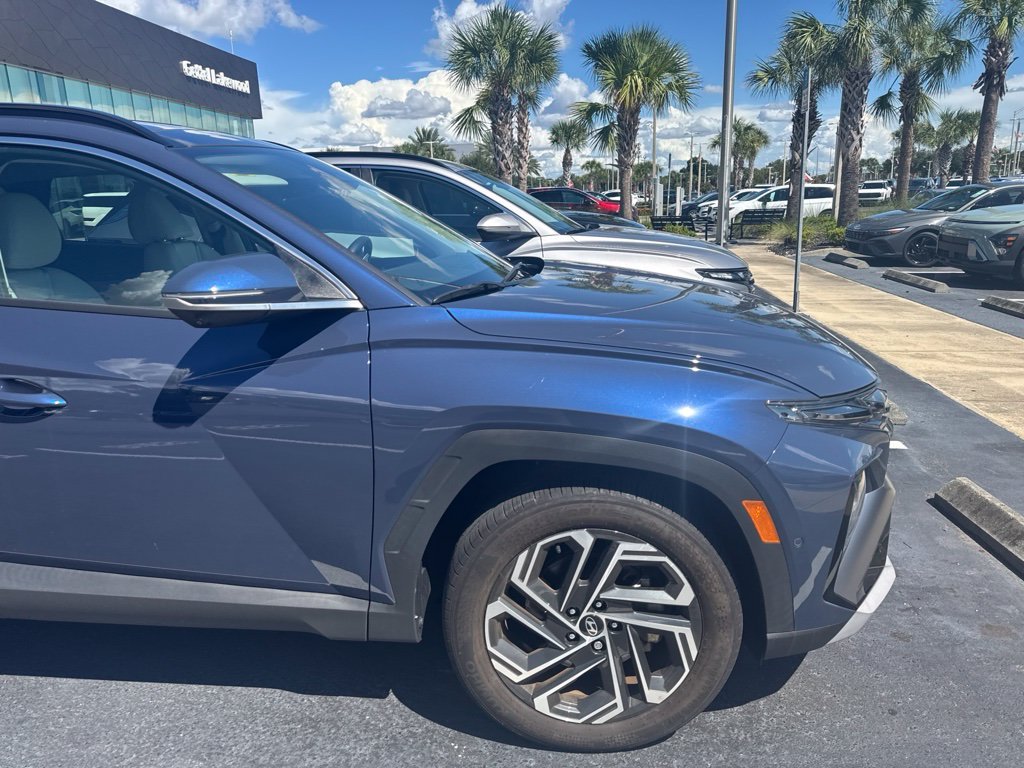 Used 2025 Blue Hyundai Limited image 4