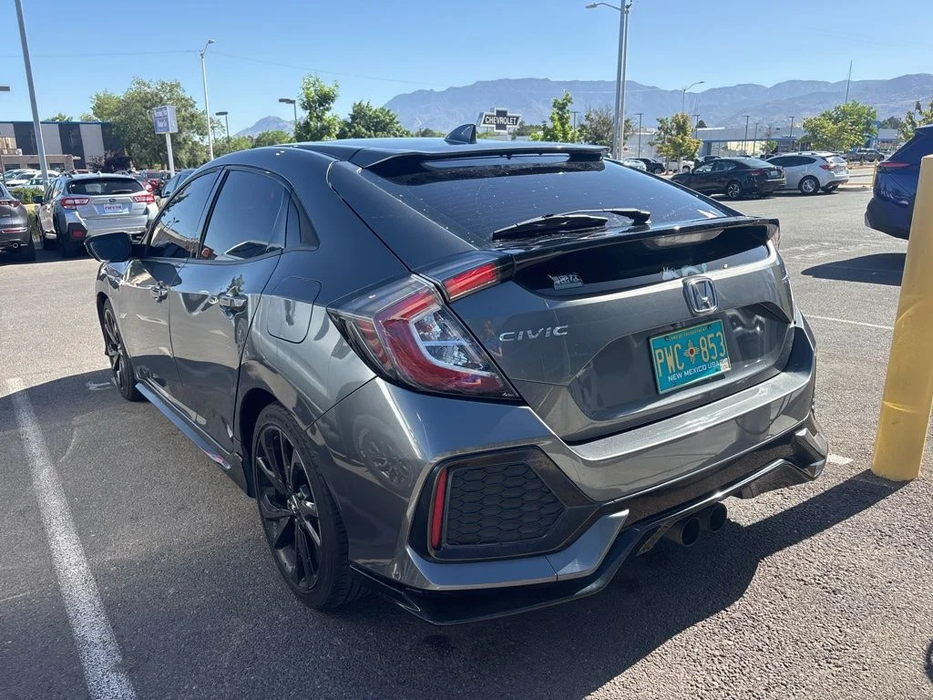 Used 2017  Honda Sport image 9