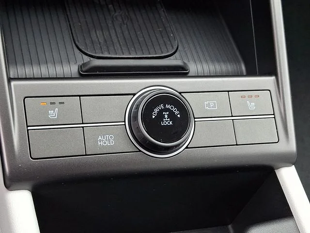 New 2026 White Hyundai SEL Premium image 15