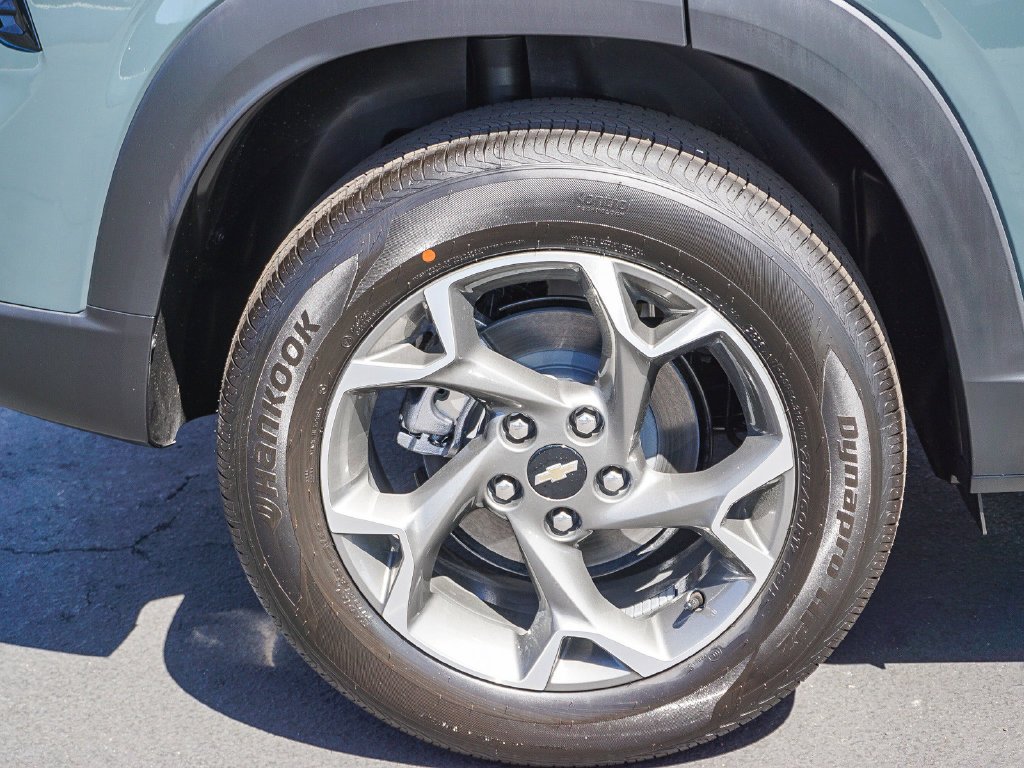 2026 Chevrolet Trax LT - Photo 8