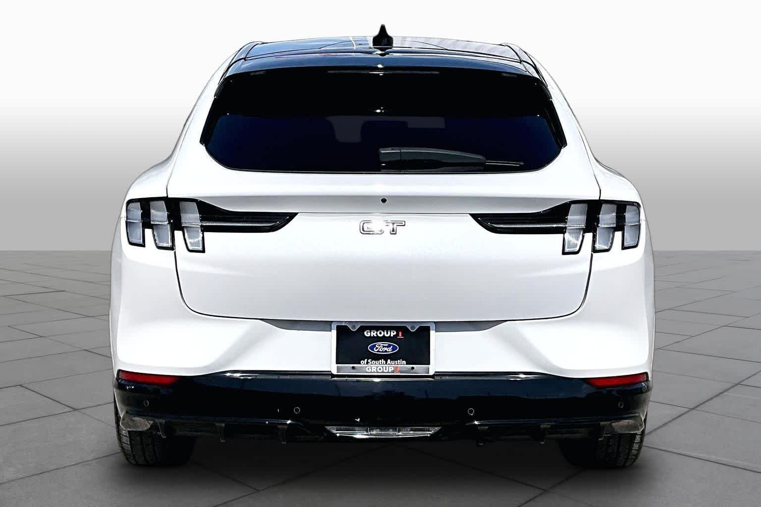Used 2023 Star White Metallic Tri-Coat Ford GT image 4