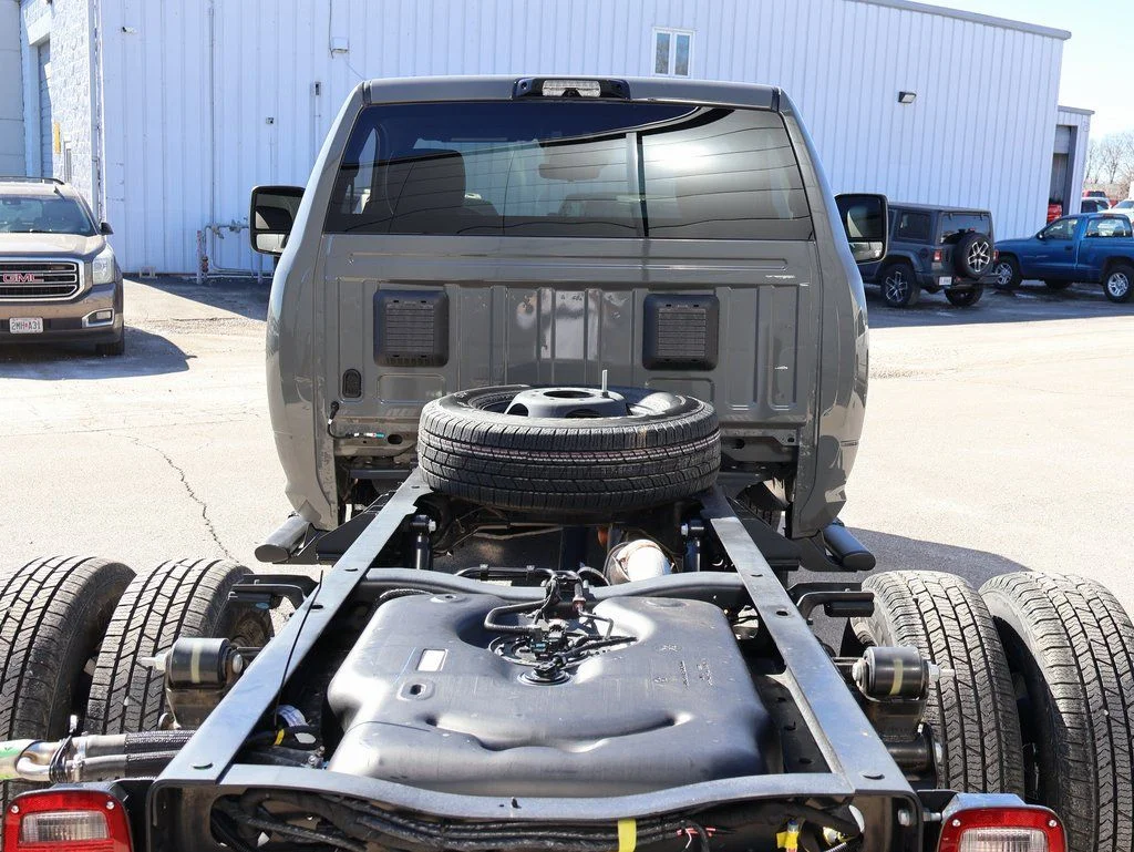 New 2026 Ceramic Gray Clearcoat RAM Tradesman image 11