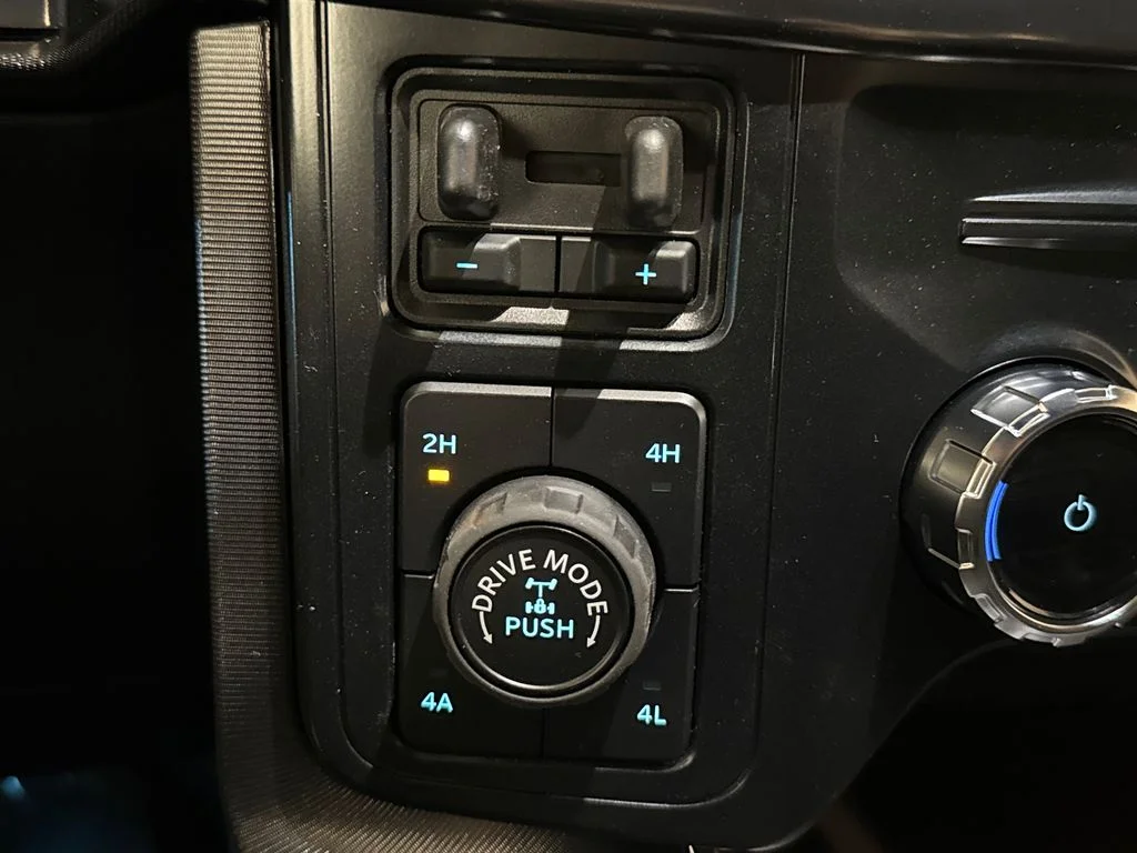 New 2026 Gray Ford Platinum image 36
