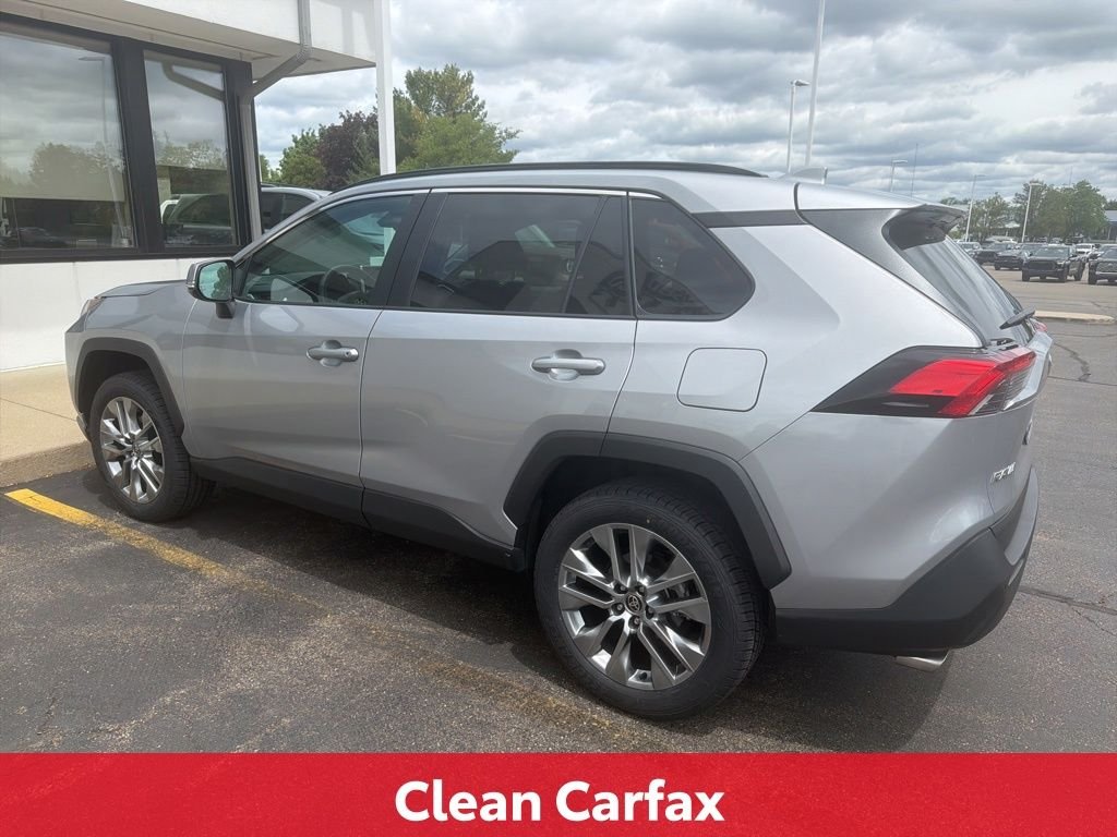 Certified Used 2022 Silver Toyota XLE Premium image 9