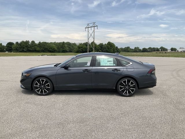 New 2026 Meteorite Gray Metallic Honda Touring image 17