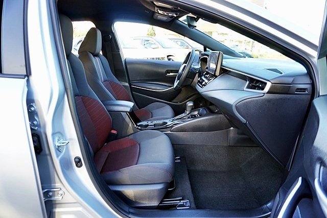 Used 2025 Silver Toyota SE image 10