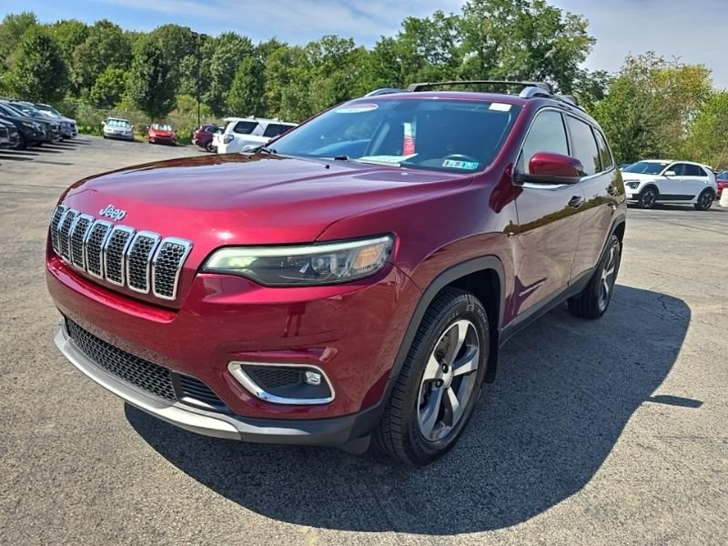 Used 2019 Red Jeep Limited image 3