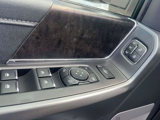 New 2026 Oxford White Ford Lariat image 13