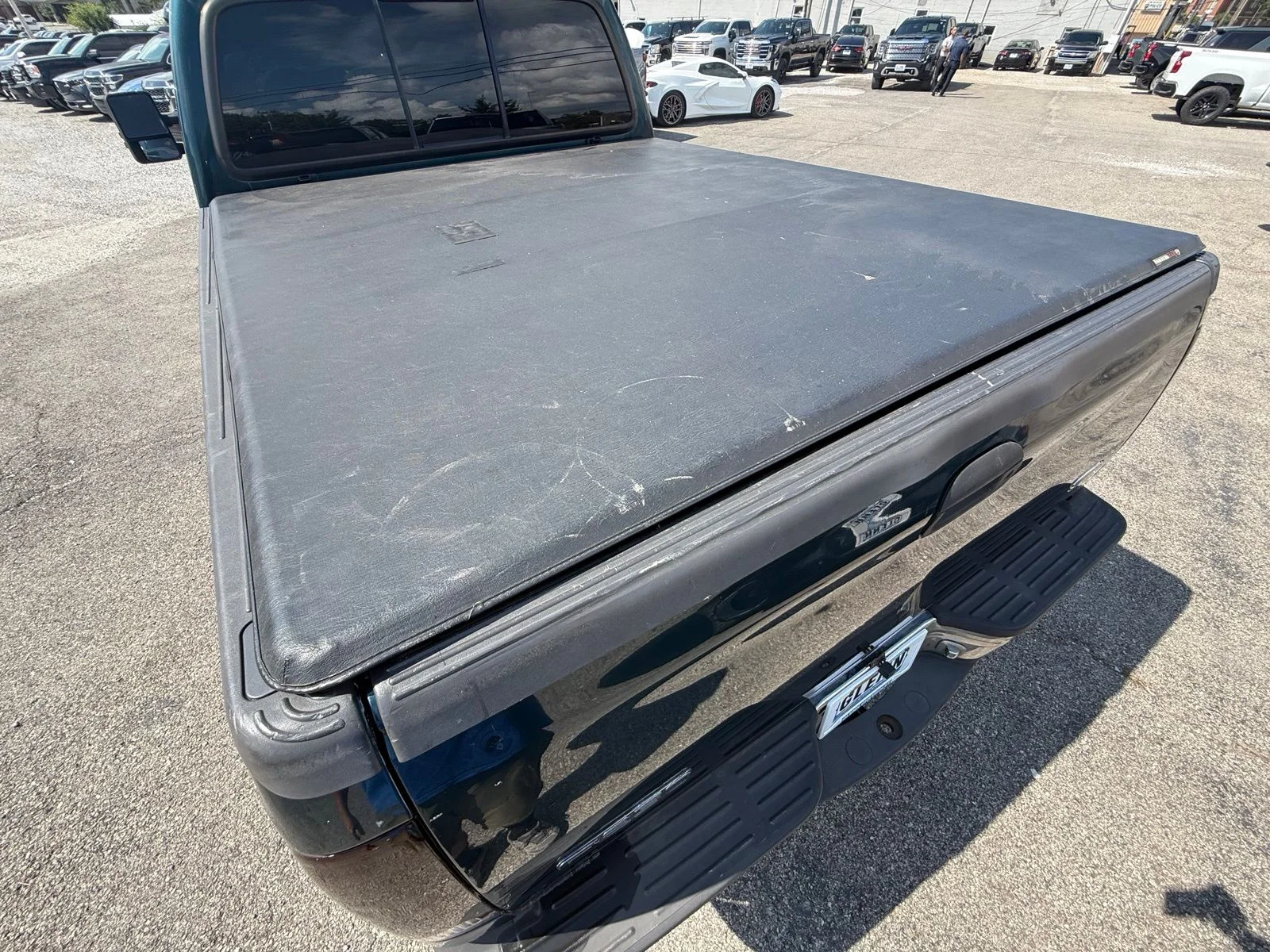Used 1999 Green Ford  image 28