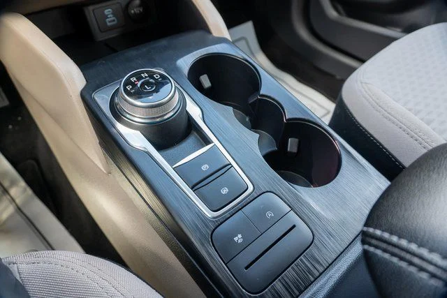 Used 2022 Blue Ford SE image 26