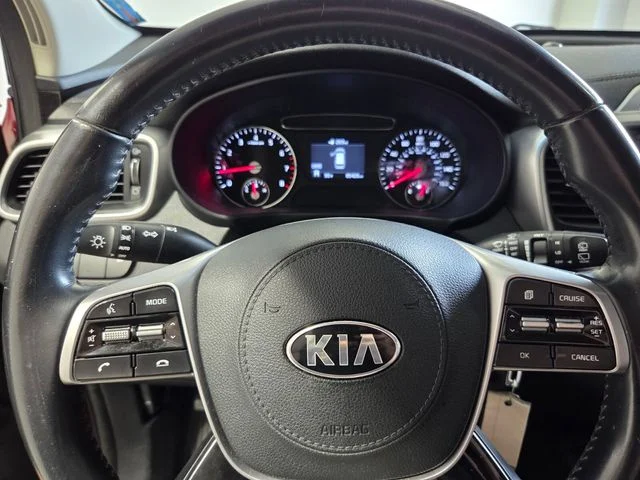 Used 2020 Red Kia LX image 25