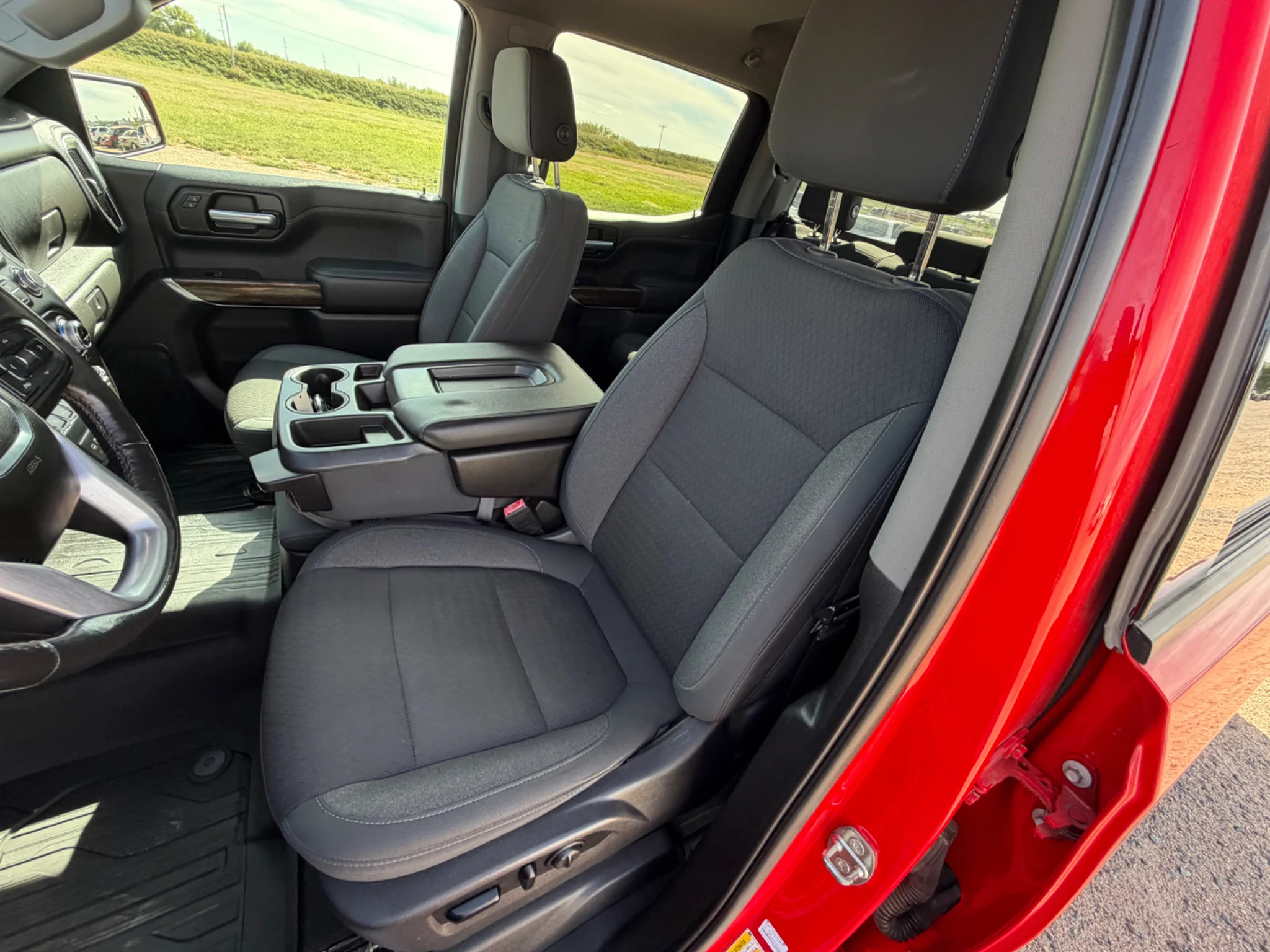Used 2020 Cardinal Red GMC Elevation image 11
