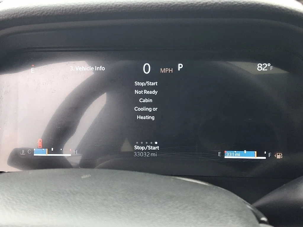 Used 2024 Silver Jeep Altitude X 4x4 image 26
