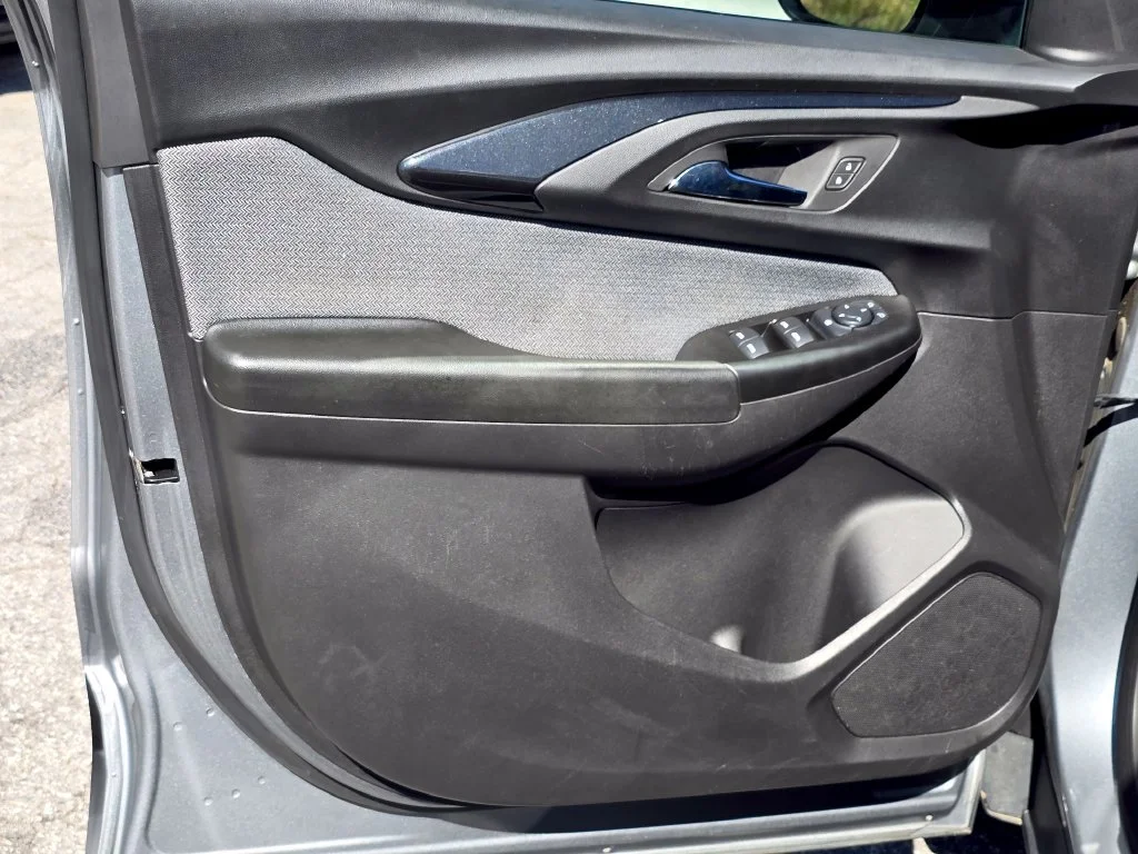 Used 2023 Gray Chevrolet LT image 44