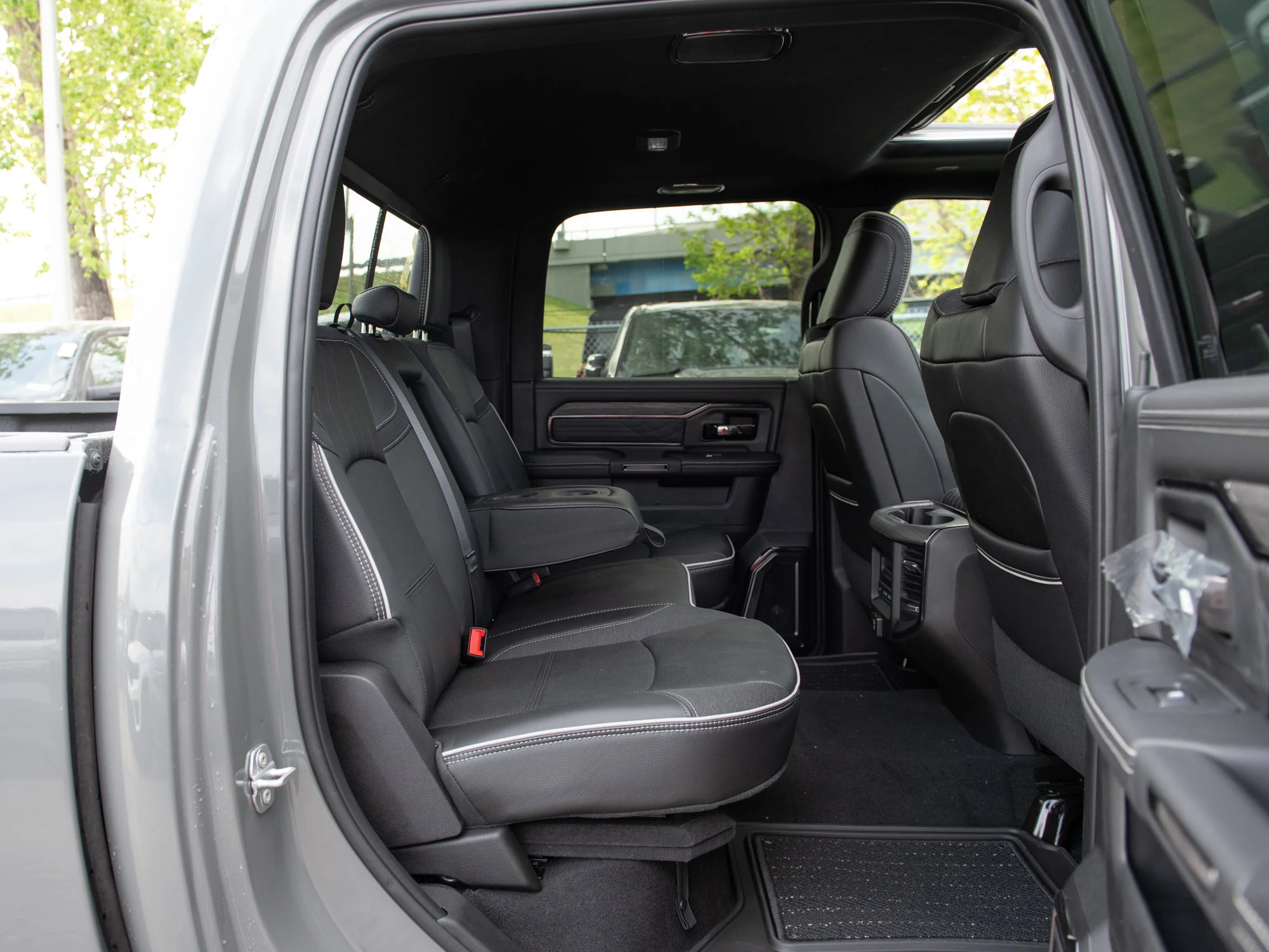 New 2026 Grey RAM Limited* image 27