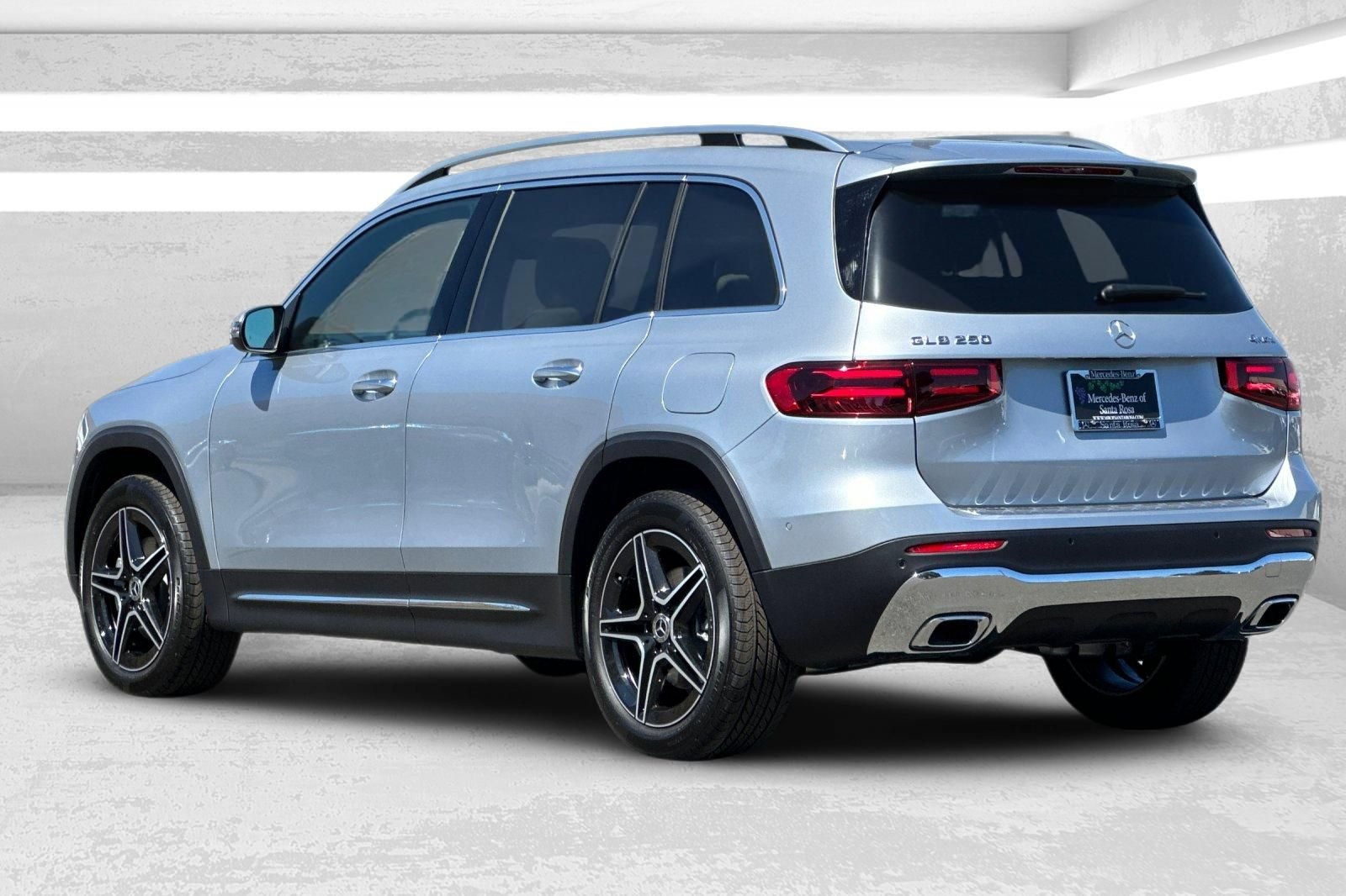 New 2026 Silver Mercedes-Benz GLB 250 image 6