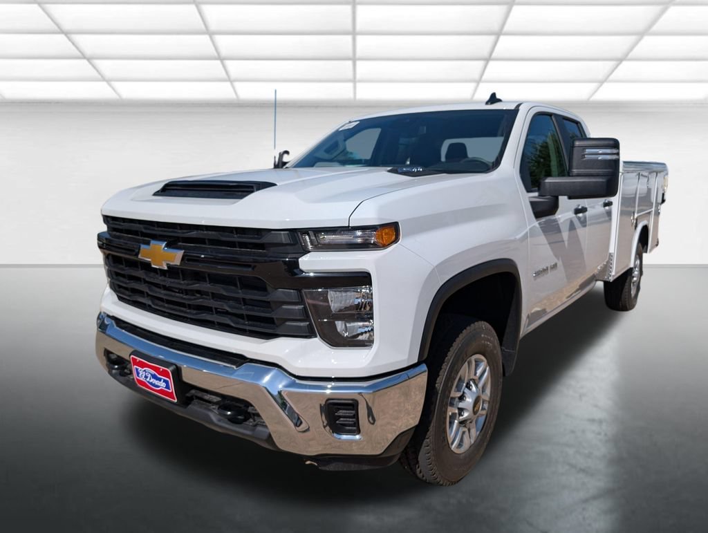 New 2026 Summit White Chevrolet WT image 24