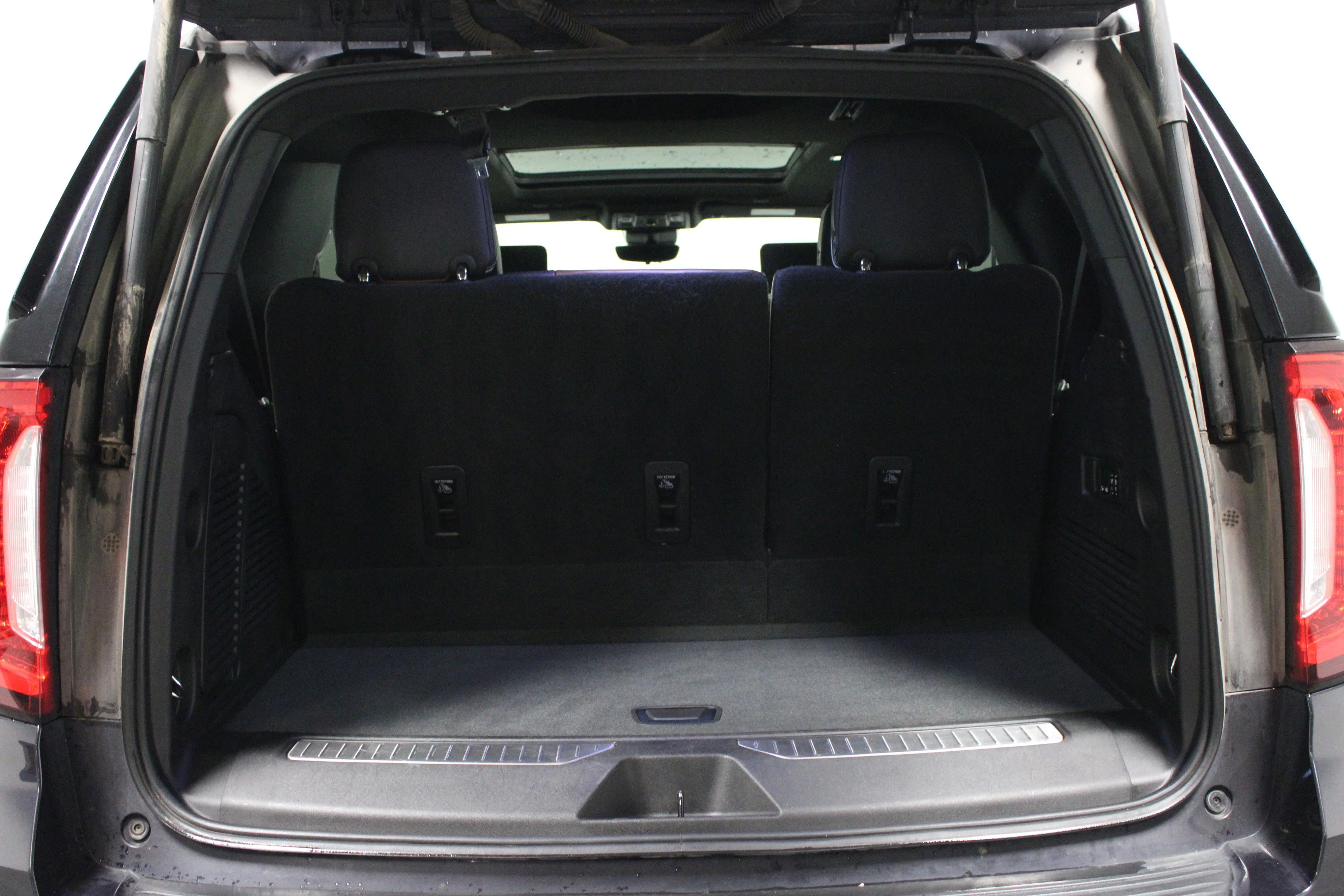 Used 2023 Titanium Rush Metallic GMC Denali Ultimate image 16