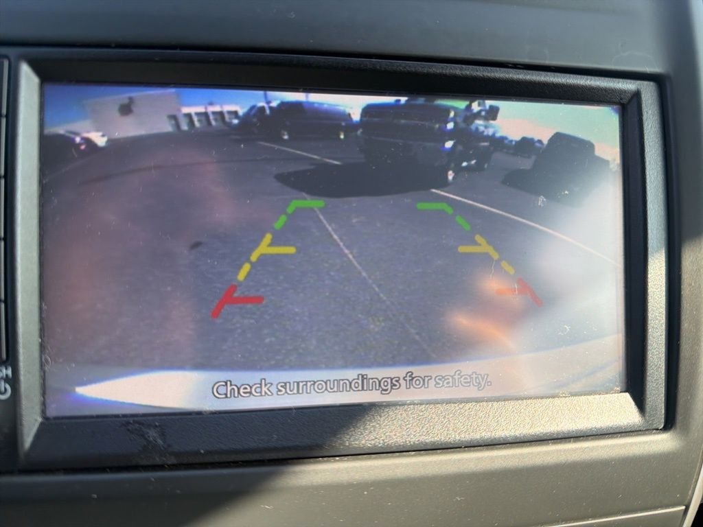 Used 2018 Silver Nissan 1.6 SV image 16