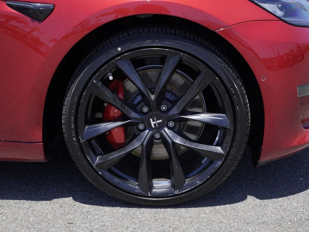 Used 2018 Red Tesla Long Range image 9