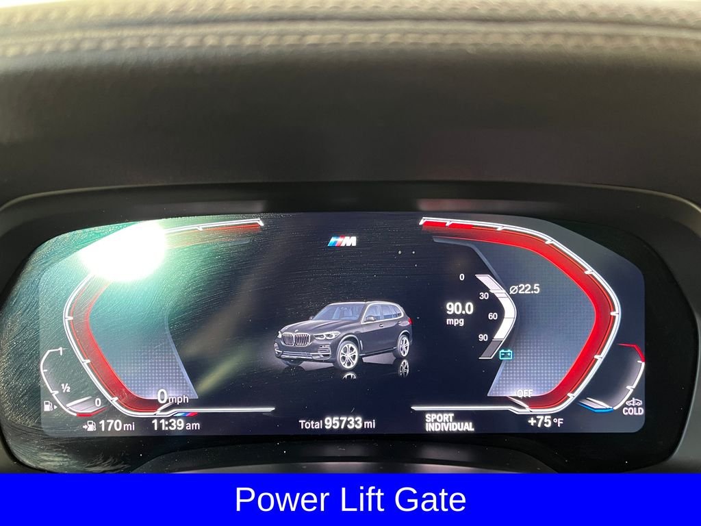 Used 2019 Black BMW xDrive40i image 4
