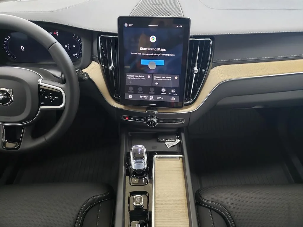 New 2026 Crystal White Volvo Ultra image 15