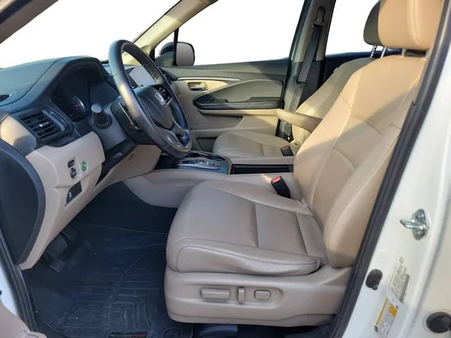Used 2021 White Honda EX-L image 5