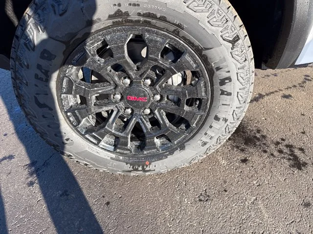 New 2026 Summit White GMC Elevation image 30
