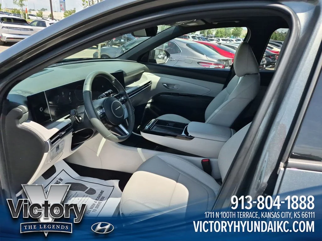 Used 2025 Gray Hyundai Limited image 9