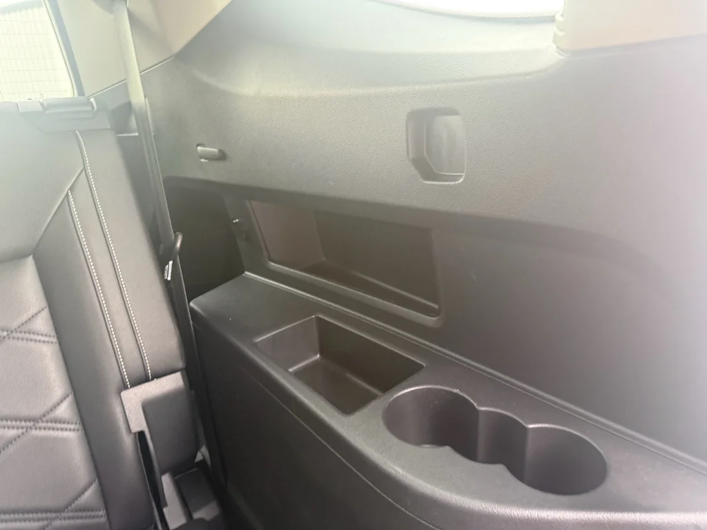 2025 Volkswagen Atlas SE w/Tech - Photo 24