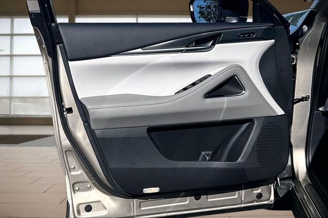 New 2027 WARM TITANIUM INFINITI LUXE image 23