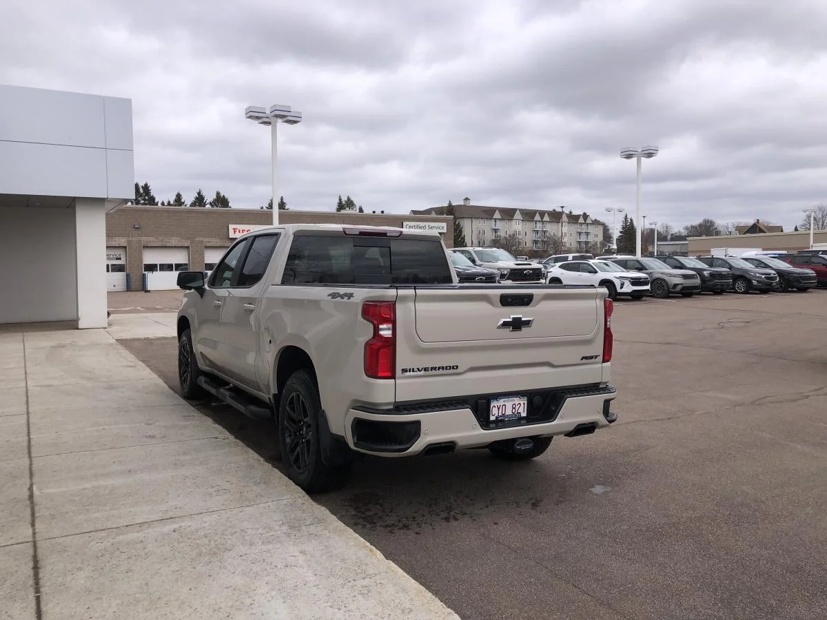 New 2026 White Chevrolet 4WD Crew Cab 147" RST image 5
