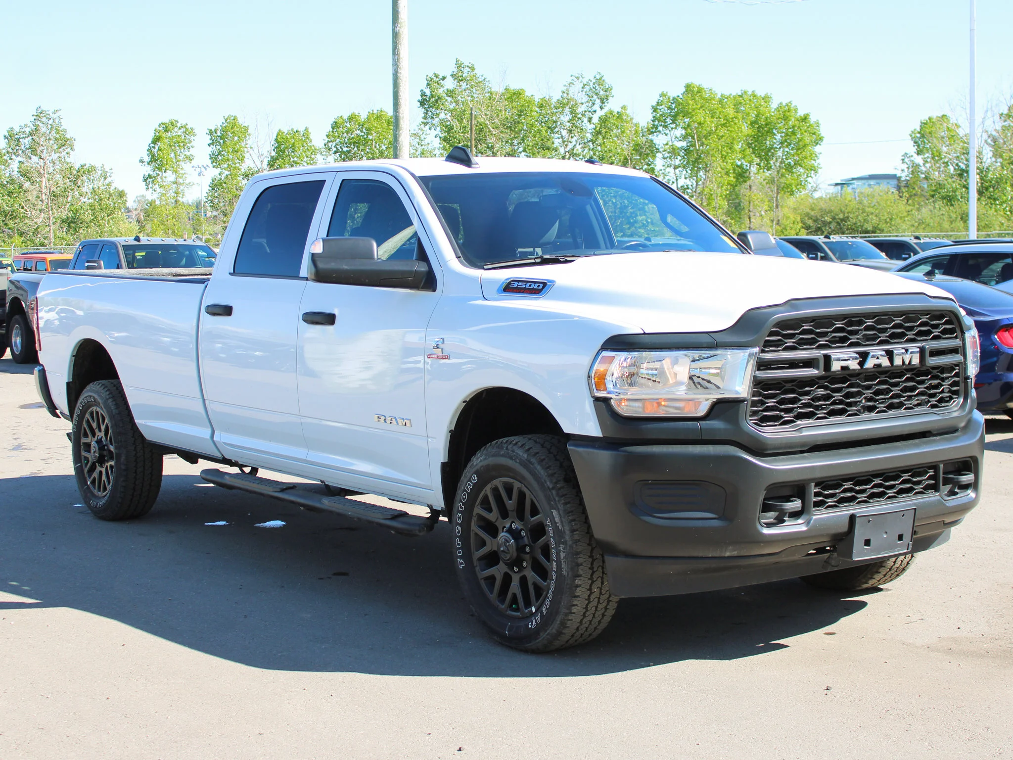 Certified Used 2022 White RAM Tradesman * No Accidents | Cummins | Apple CarPlay | Trailer Brake Control  | Back-Up Camera image 9