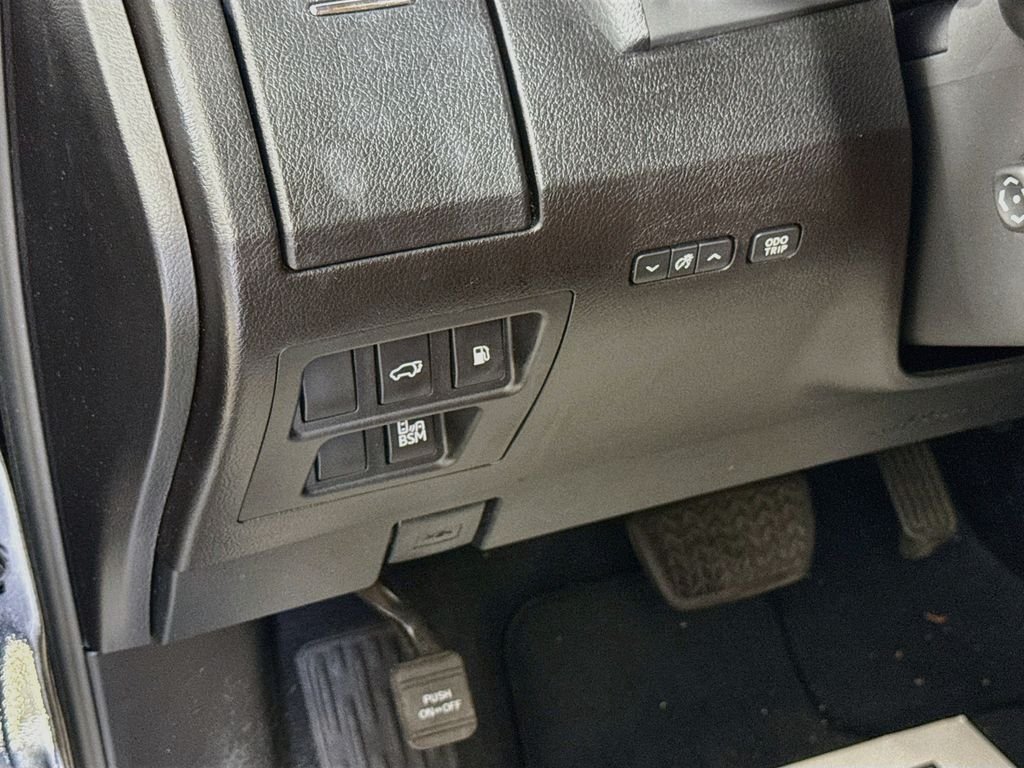 Used 2015 Obsidian Lexus Base image 15