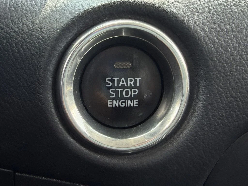 Used 2019 Silver Mazda Grand Touring image 21
