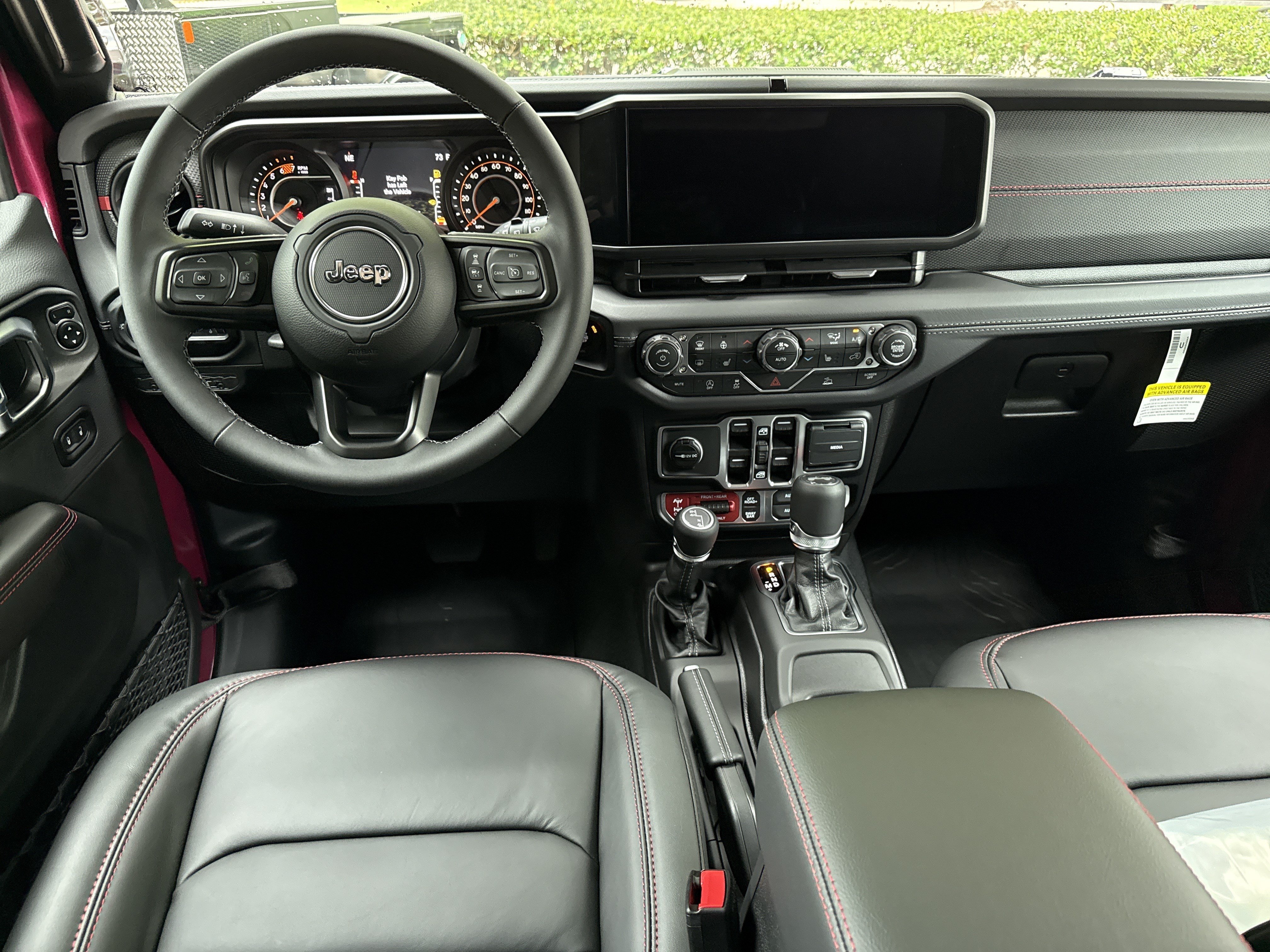 New 2026 Tuscadero Pearlcoat Jeep Rubicon image 25