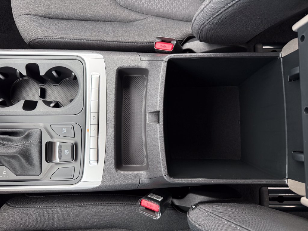 New 2027 Ceramic Silver Kia LX image 31