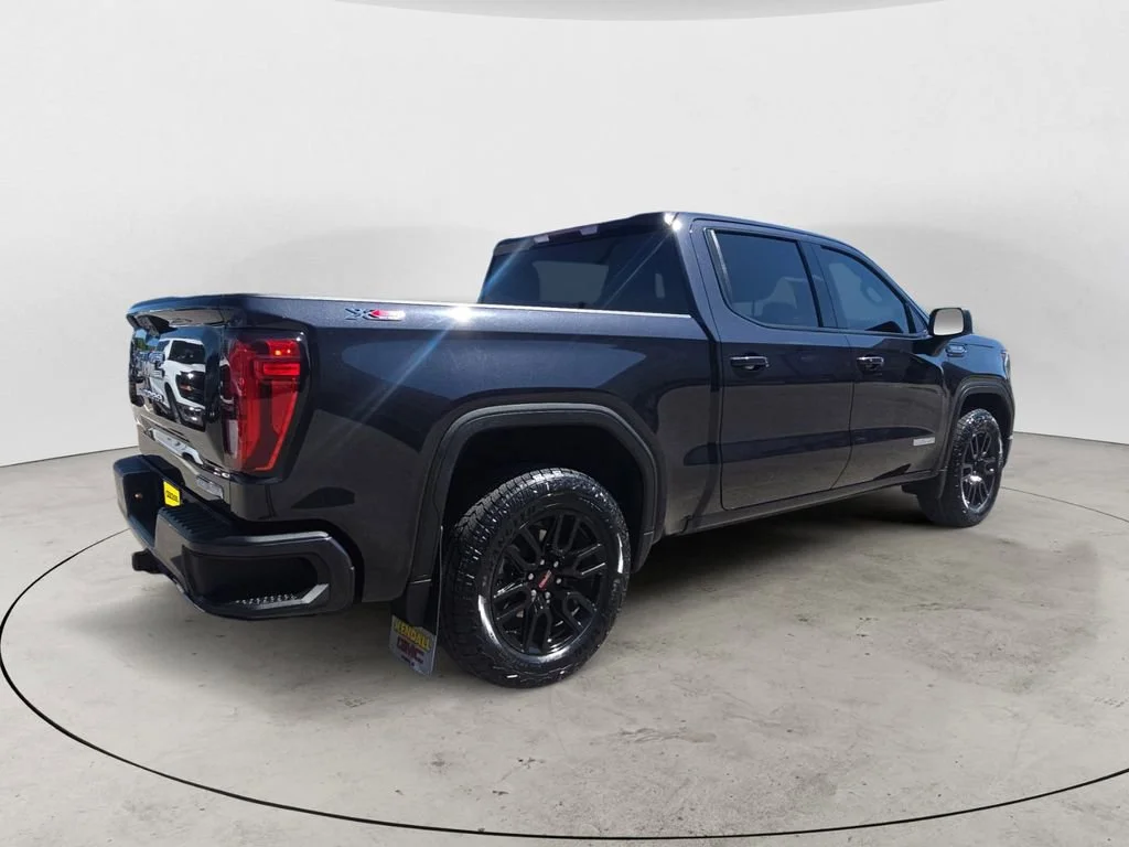 Certified Used 2023 Titanium Rush Metallic GMC Elevation image 5