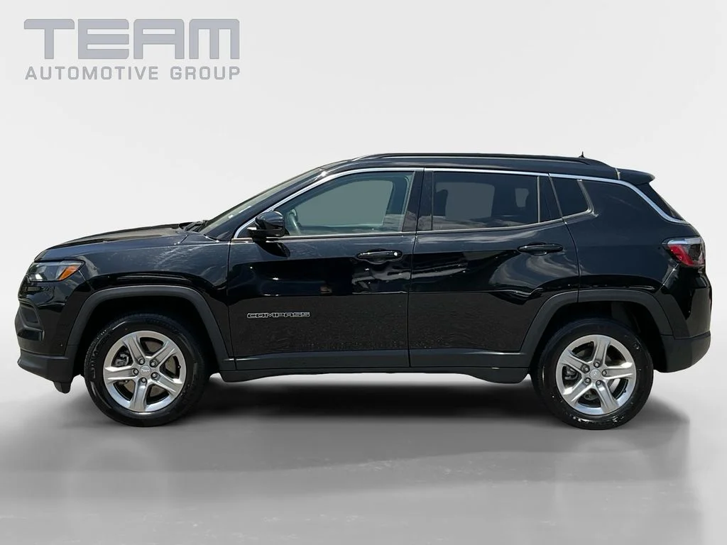 Used 2024 Black Jeep Latitude image 4