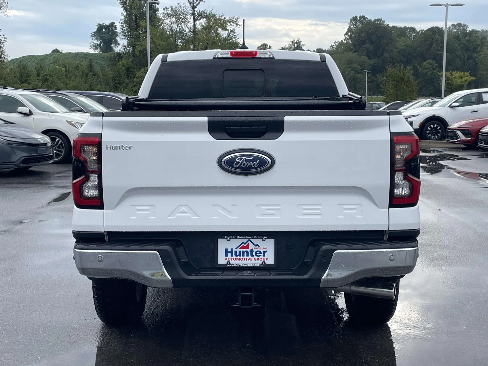 Used 2024 Oxford White Ford LARIAT image 30