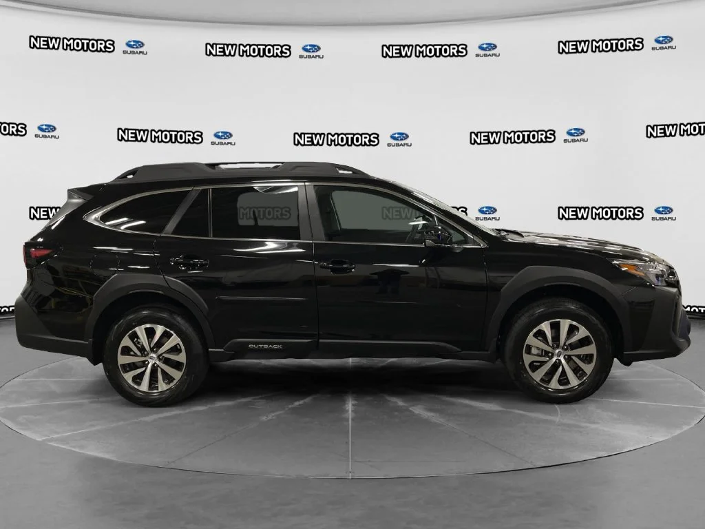 Used 2025 Crystal Black Silica Subaru Premium image 6