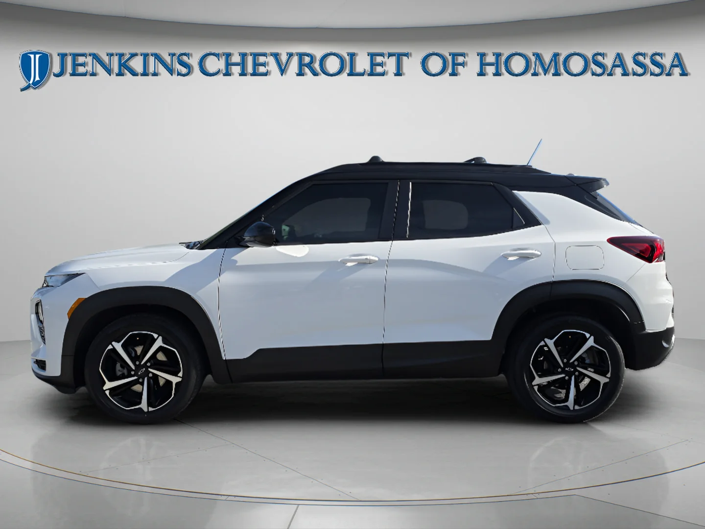 Used 2023 Summit White Chevrolet RS image 9