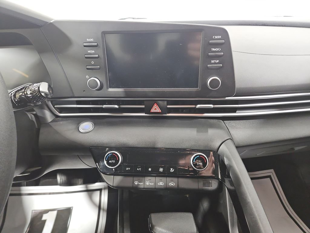 Certified Used 2025 White Hyundai Blue image 20