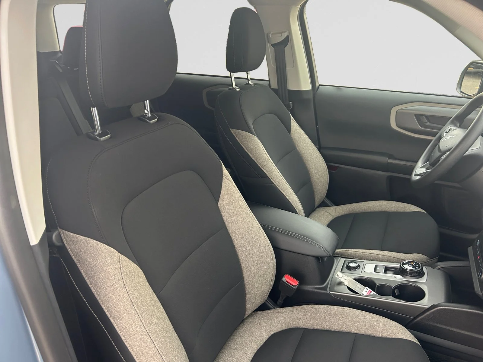 New 2026 Azure Grey Metallic Tri-Coat Ford Big Bend image 11