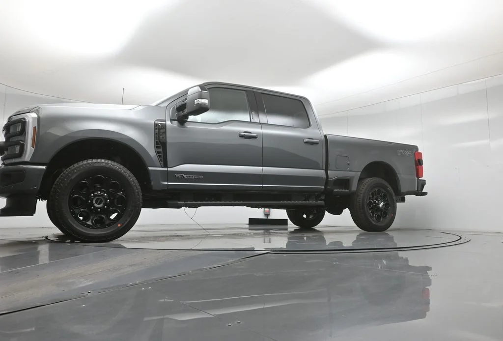 New 2026 Carbonized Gray Metallic Ford Lariat image 42