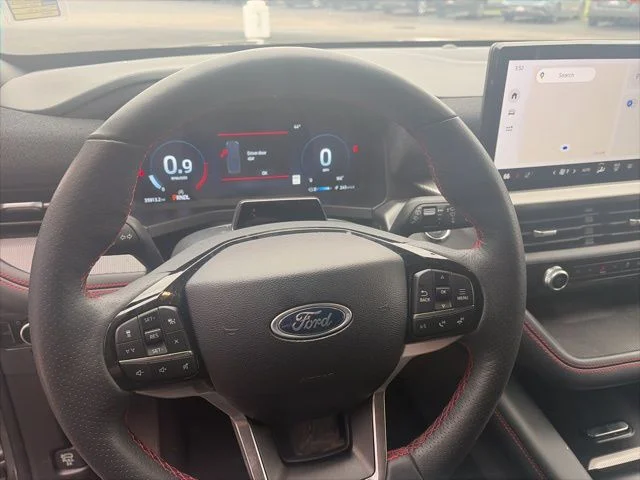 Used 2025 Gray Metallic Ford ST-Line image 25